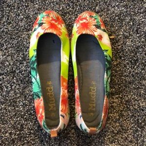 Floral flats
